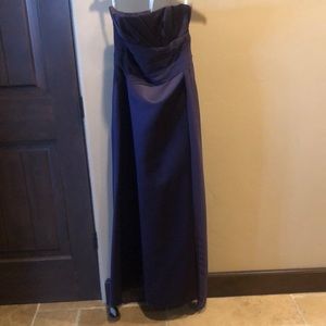 Beautiful purple satin-like dress chiffon sash, just dry cleaned no stains